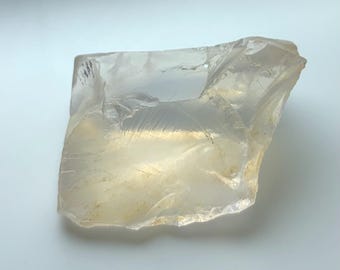 Pierre de quartz rose brute : 40 carats, pierre précieuse rose naturelle