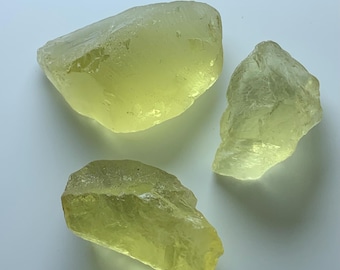 Roher Lemon Quarz: Natürlicher Gelber Edelstein (75 Karat)