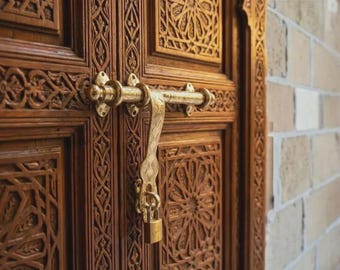 Handmade Moroccan Brass Door Latch – Unlacquered Sliding Bolt Lock, Antique Engraved Hardware
