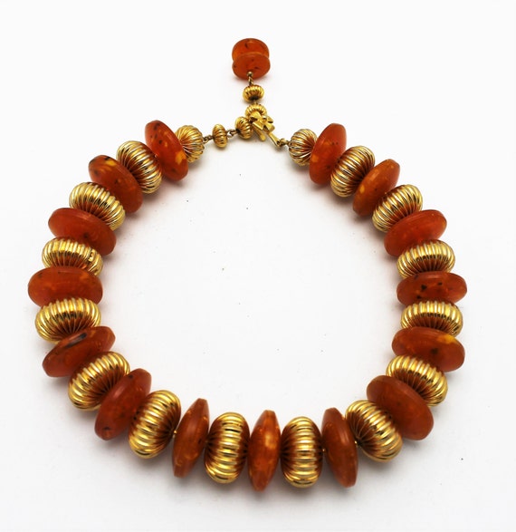 Vintage Necklace Faux Amber and Gold Beads - image 4
