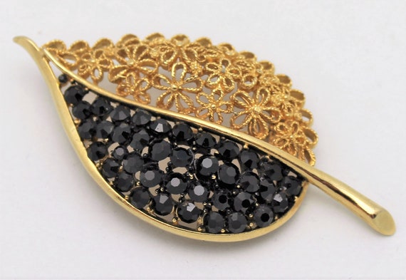 Vintage Karu Arke Black and Gold Leaf Shape Brooch - image 1