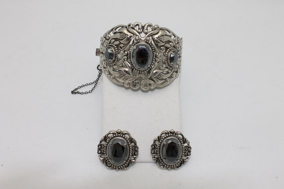 Vintage Cuff Bracelet Clip Earring Set Silver Met… - image 3