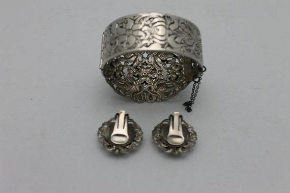 Vintage Cuff Bracelet Clip Earring Set Silver Met… - image 4