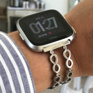 fitbit versa 4, fitbit versa infinity band, fitbit versa band, fitbit versa strap, fitbit sense 4, fitbit sense infinity band, fitbit sense band, fitbit sense strap,