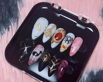 Uñas postizas almendradas largas personalizadas