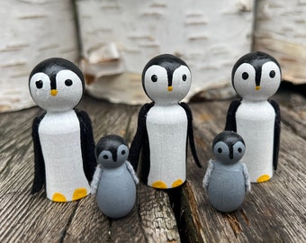 Penguin Peg Doll Set, adult, baby penguins, wooden peg dolls, Waldorf and Montessori inspired, Antartica, snow, bird, handmade, nature table