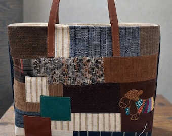 Ręcznie robiona torba typu tote z patchworku, tkanina vintage, haft z psem