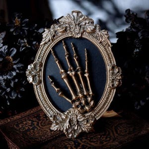 Gothic wall decoration ex-voto sacred heart golden skull cabinet of curiosities halloween decoration Cabinet of curiosities witch occult witch