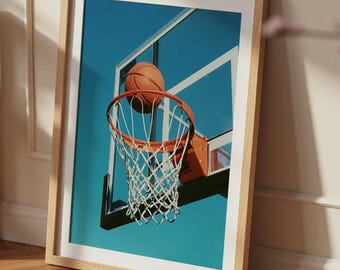 Póster de aro de baloncesto callejero – Arte mural de cancha urbana – Lámina de juego con cielo azul – Regalo genial para los aficionados al baloncesto