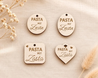 Geschenkanhänger „Pasta mit Zasta“ aus Holz | Hochzeitsgeschenk | Holzanhänger für Geldgeschenk mit Nudeln | Geburtstag | Geldgeschenk
