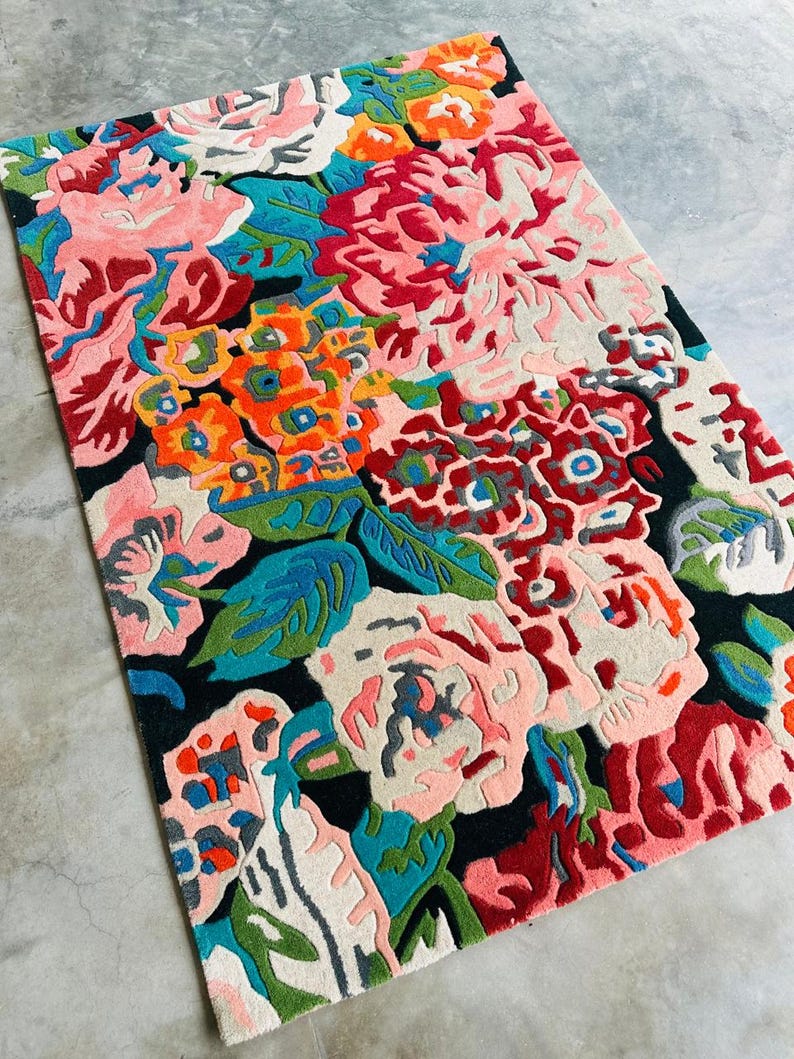 Hand Tufted Made of 100 Soft Handmade Handwoven Blended Wool High