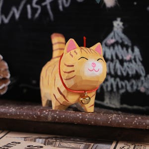 Hand-Carved Wood Cat,Handmade Wooden Cat Figurine,Minimalist Cat Ornament,Unique Cat Lover Gift,Holiday Decor,Desk Decor,Cute Animal Statute