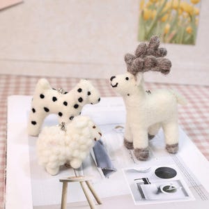 Handmade Wool Felt Animal Plush Keychain: Adorable Bag Charm
