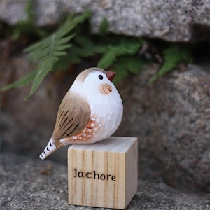 Wooden Pearl Bird Figurine Hand Painted Carved Birds Statue for Christmas Ornament Gifts,Holiday Decor,Gift for Bird Lovers Hand-Carved gift