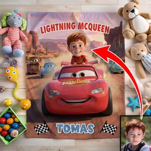 Spersonalizowany koc samochodowy Disney Lightning McQueen ze zdjęciem, koc Disney Pixar, prezent urodzinowy z welurowego pluszu zdjęcie 5
