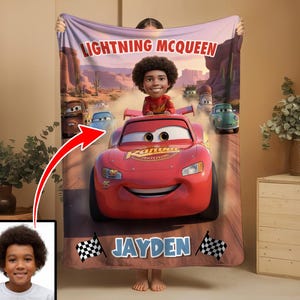 Spersonalizowany koc samochodowy Disney Lightning McQueen ze zdjęciem, koc Disney Pixar, prezent urodzinowy z welurowego pluszu zdjęcie 4