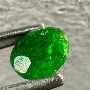 Garnet Demantoid Green Garnet Grossulare Garnet Round Shape Faceted Top color Gem quality Garnet 6.4MM size 1.2 carat weight