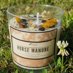 Stable Scent Soy Candle – "Horse manure" | Natural & Eco-Friendly | Horse Lover Gift!