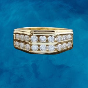 Men&#39;s 18K Gold Moissanite Engagement Ring: Diamond Alternative Band