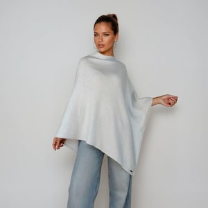 Women&#39;s poncho, women&#39;s cape, oversized cape, summer cover-up, blue poncho, women&#39;s sweater, boho poncho, cardigan, knitted poncho