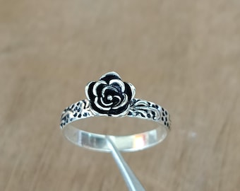SEZGIN スターリングシルバー ダブルディテール ローズフラワーリング