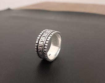 Oxidierter Sterling Silber Spinner Ring: Griechischer Schlüssel Design Meditationsband
