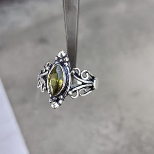 925 Sterling Silver Marquise Grön Ädelstensring: Boho Filigran Smycken