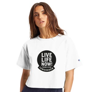 Women&#39;s Cropped Heritage Crewneck T-Shirt | Champion T453W White