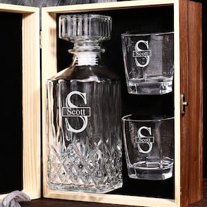 Personalized Whiskey Decanter Set with Wood Box | Whisky Gift for Father of the Bride | Engraved Custom Whiskey Decanter Set Whiskey Glass