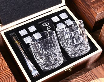 Juego de regalo de vaso de whisky personalizado con caja de madera / Regalos de propuesta para novio / Regalos de cumpleaños para hombres / Vaso de whisky grabado personalizado