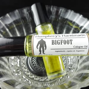 BIGFOOT Cologne Oil, Men&#39;s Roll On Cologne, Oakmoss Sandalwood Fragrance Oil, Bpa Free Glass Bottle, Moisturizing Jojoba Oil