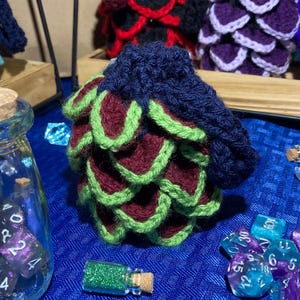 Dragon Scale Würfeltasche - Featured
