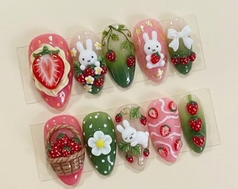 Unghie finte Miffy Strawberry fatte a mano, coniglietto 3D con cestino di frutta, decorazione da giardino in stile cottagecore