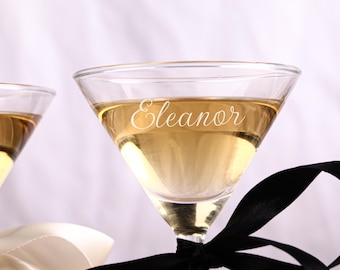 Personalized Martini glass,Engraved Wedding Bridesmaid Glasses Gift,birthday Party favor Glasses,Custom champagne cocktail cup flutes