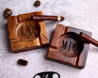 Cenicero de madera personalizado para puros: bandeja para cigarrillos de nogal grabada a medida, regalo de jubilación para el abuelo, ideas de regalo para el nuevo abuelo