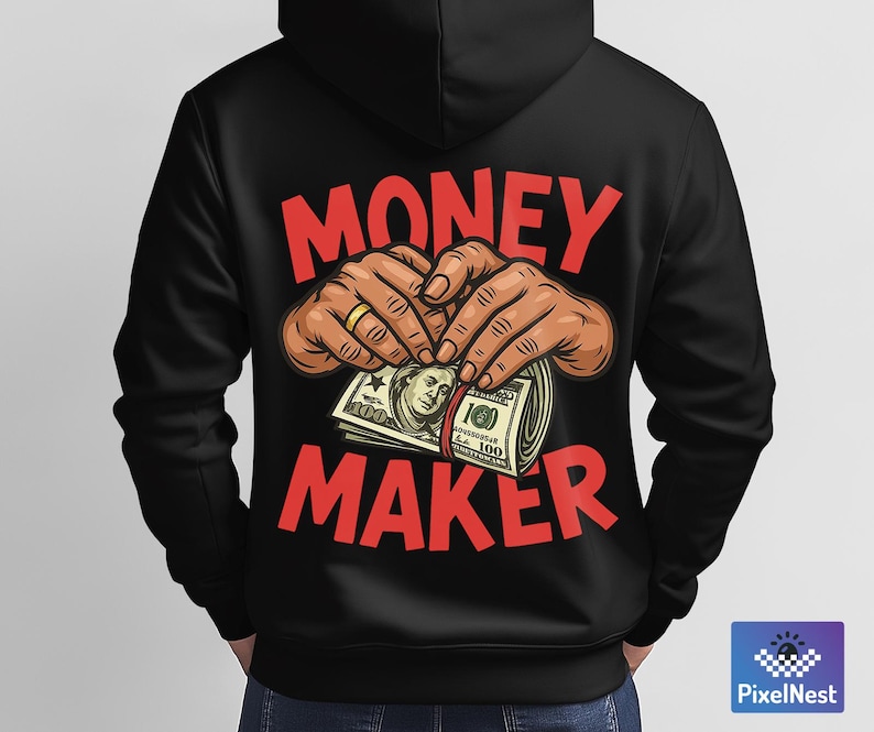 Pu&ograve; includere: Felpa con cappuccio nera con una grafica di mani che tengono un rotolo di banconote da cento dollari. Le parole "MONEY MAKER" sono in rosso, arcuate sopra e sotto l'illustrazione. La felpa ha un cappuccio e un cordoncino.