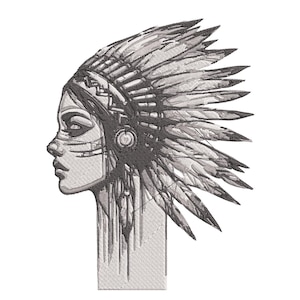Puede incluir: Diseño de bordado en blanco y negro de una mujer nativa americana de perfil, con un tocado de plumas. La obra de arte presenta sombreado y líneas detalladas, resaltando los rasgos faciales de la mujer y la textura de las plumas.