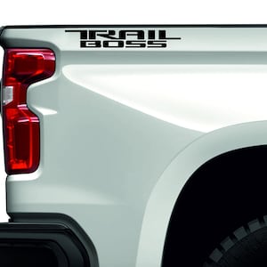 Naklejki na boki łóżka Chevy Silverado Trail Boss Matte Black Z71 RST LTZ, Naklejki Chevrolet, Naklejki Chevrolet 2PCS