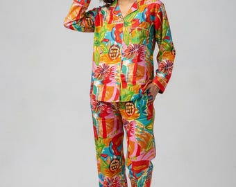 Handgefertigtes Pyjama-Set aus Baumwolle mit Tropischem Muster, Bunte Botanische Nachtwäsche, Button Down Loungewear