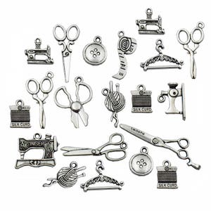 65pcs Mixed Quilting Sewing Charms Collection Christmas Charms Pendant for Jewelry Making DIY Crafts M3