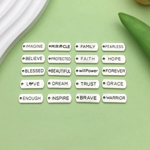 Mix20uds, colgante de placa con letras de plata antigua a granel para pulseras DIY, pendientes, collares, fabricación de joyas, accesorios hechos a mano