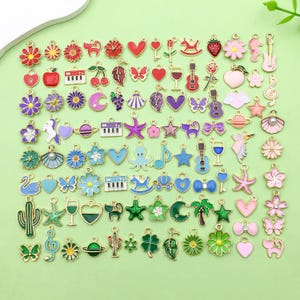 Mix 20/100/200pcs Bulk Wholesale Assorted Multicolor Gold Enamel Charms for DIY Bracelets Necklace Handmade Jewelry Making Accessories