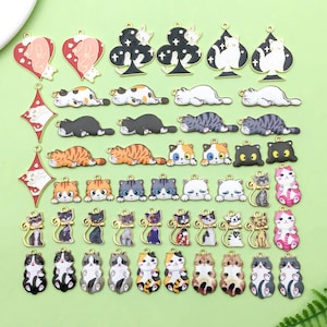 50pcs Mixed Bulk Enamel Cute Cartoon Cat Charm DIY Gold Plated Animal Cat Assorted Pendant for DIY Handmade Jewelry Making Accessories