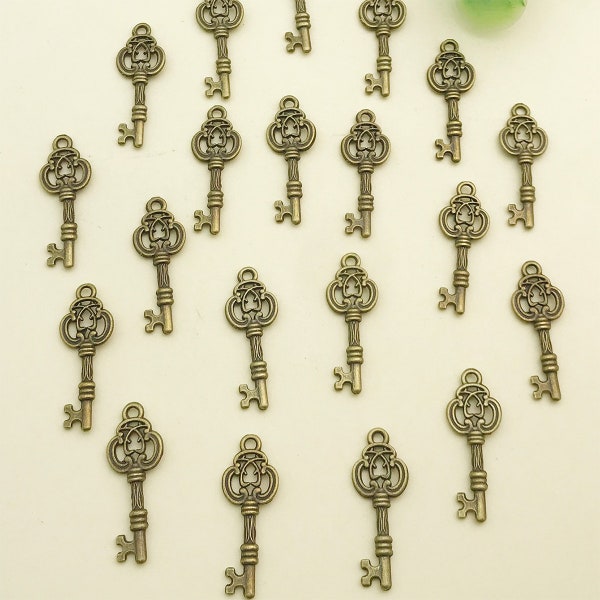 20pcs 10x27mm Antique Argent bronze Filigree Clé de fleur Charm Pendentif Pour Vintage Bijoux Bricolage Collier Bracelet Artisanat Accessoires