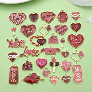 10/30 peças de esmalte dia dos namorados temporada de casamento encantos glitter vermelho coração encantos amor xoxo carta pingentes para fazer brincos colar faça você mesmo