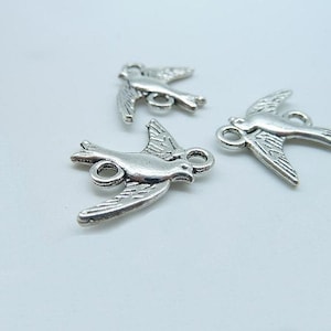25pcs 22x18mm Antique  Silver Mini Swallow Bird Connector Link Charm Pendant c3079