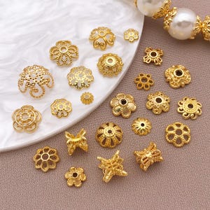 10/50 pezzi di perline distanziatrici in metallo con perline a forma di fiore, placcate in oro 18 carati, per collane fai da te, bracciali, orecchini, gioielli.