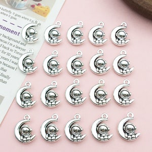 10/20/30pcs silver moon astronaut Charm Pendant For Jewelry DIY Handmade earring Necklace Bracelet Craft Metal Accessories