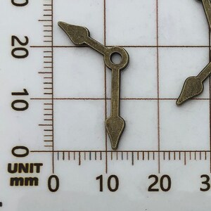 50pcs Antique Bronze Clock Hand Charm Vintage Pendant for Jewelry Findings Making Accessory DIY Craft Supplies 15x28mm