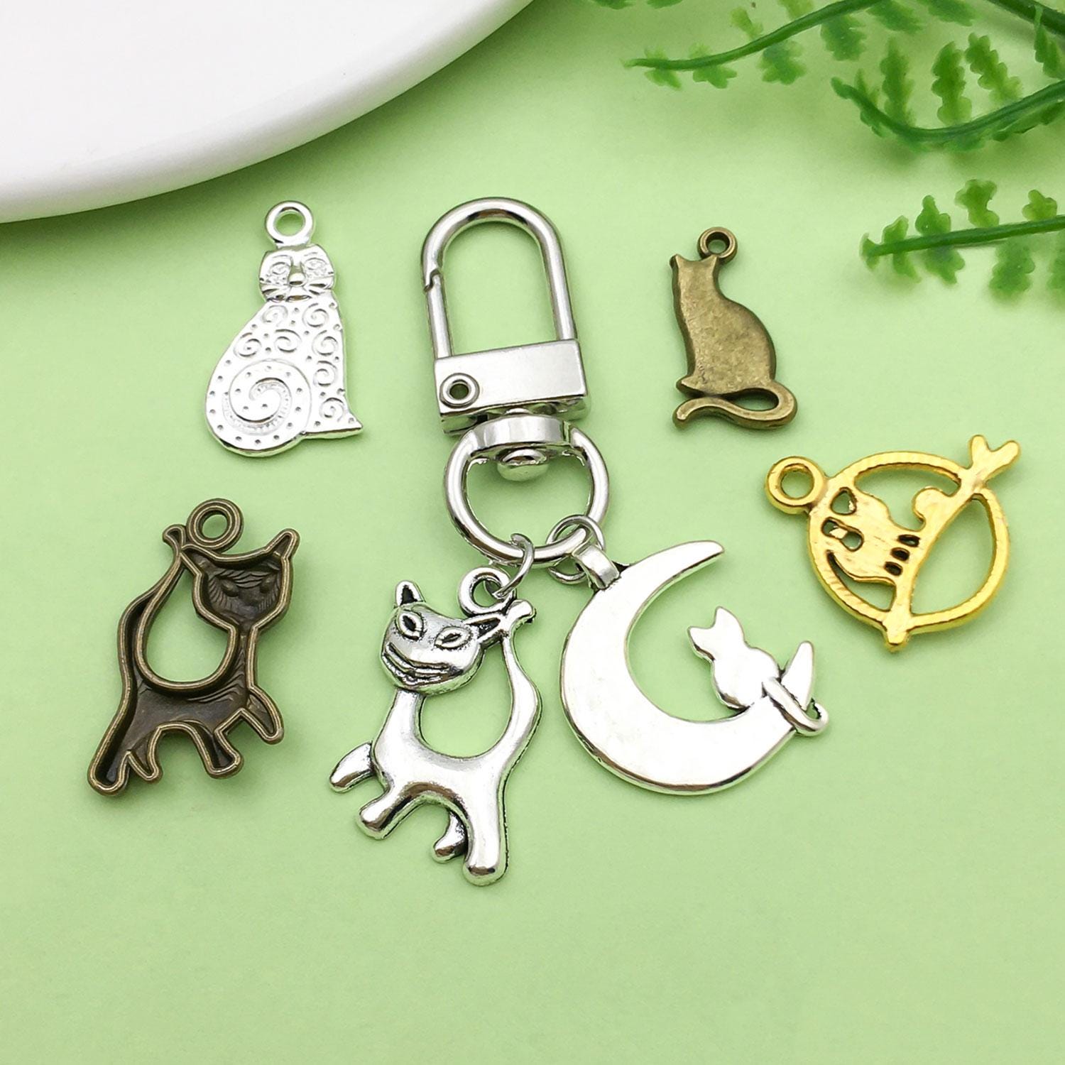 16 Ciondoli Fai Da Te In Argento Con Strass - Gatto Anime E Nastro - Accessori Per Gioielli, Collane E Bracciali